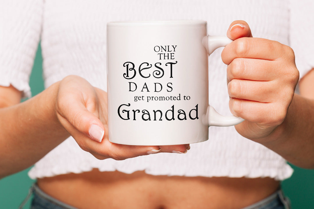 VIROSA Novelty Gift Mug – Only The Best Dads Get Promoted To Grandad – Funny Coffee Cup for Father’s Day, New Dads, Baby Announcements – 11oz White Ceramic Mug